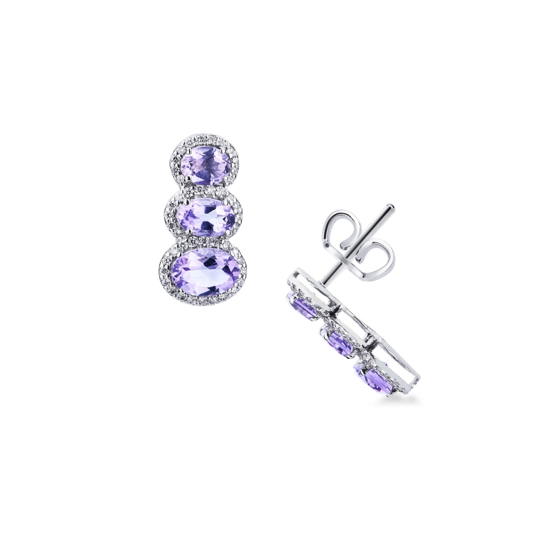 Boucles d’oreilles or blanc 18K trois améthystes et diamants Boucles d’oreilles or blanc 18K trois améthystes et diamants
