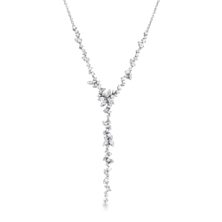 Collier en or blanc 18 carats avec diamants à cascade