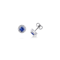 Boucles d'oreilles en or blanc 18 carats avec un saphir bleu