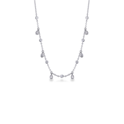 Collier avec diamants en or blanc 18 carats