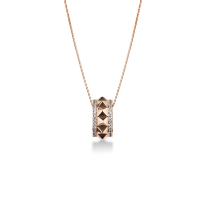 Collier en or rose 18k avec pendentif et diamants
