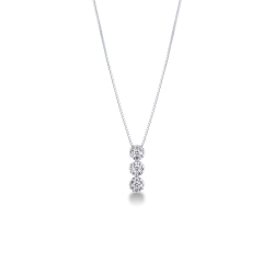 Collier en or blanc 18k avec trois diamants Illusion