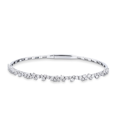 Bracelet en or blanc 18 carats motifs feuilles et diamants