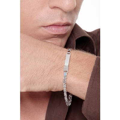 Bracelet avec plaque en or blanc 18 carats