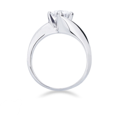 Solitaire en or blanc 750 avec brillant 0.90 ct 