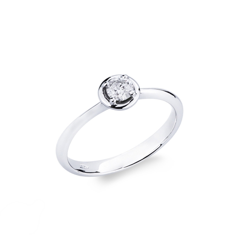Bague solitaire or blanc 18k cœur diamant 0.25ct taille brillante
