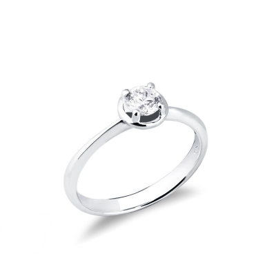 Bague solitaire or blanc 18k cœur diamant 0.30 ct taille brillante