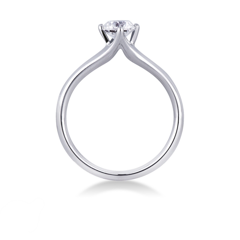 Solitaire en or blanc 18k avec diamant 0.70 ct Solitaire en or blanc 18k avec diamant 0.70 ct