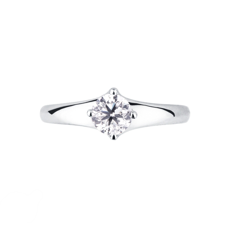 Solitaire en or blanc 18k avec diamant 0.70 ct Solitaire en or blanc 18k avec diamant 0.70 ct