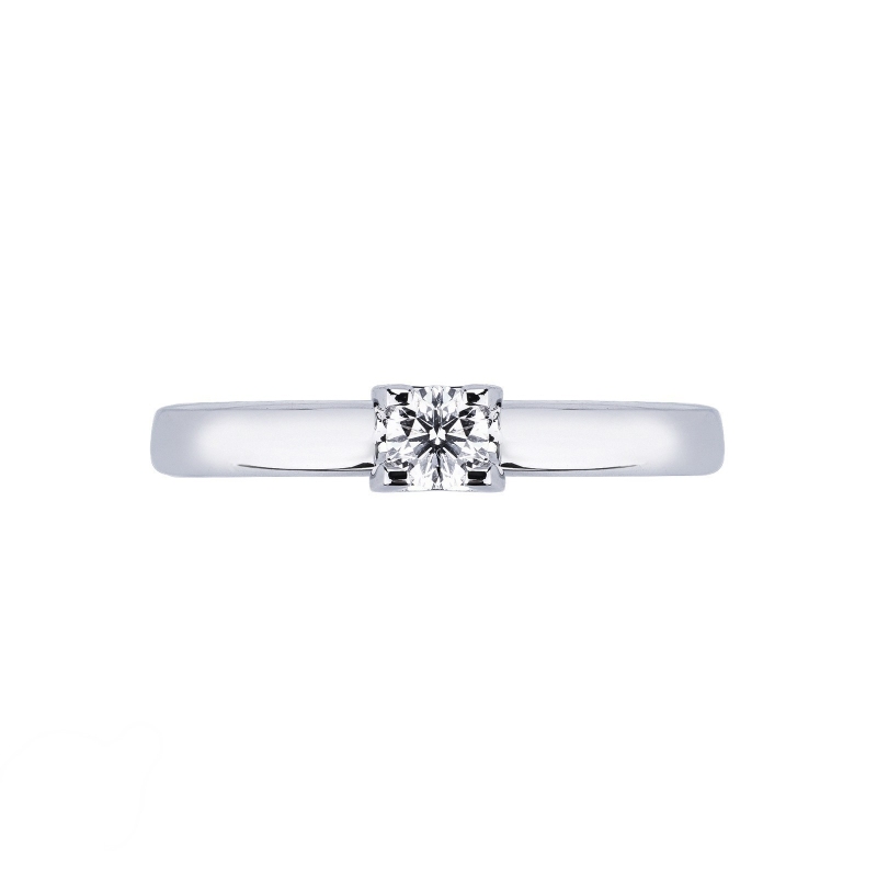 Bague solitaire serti 4 griffe en or blanc et diamant 0.15 ct Bague solitaire serti 4 griffe en or blanc et diamant 0.15 ct