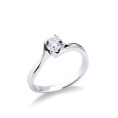 Solitaire en or blanc 18 carats avec un diamant de 0,50 ct