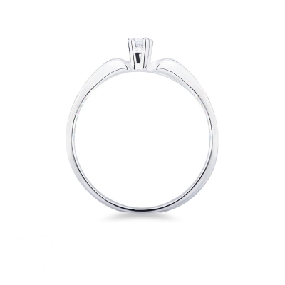 Bague solitaire en or blanc 18 carats avec diamant