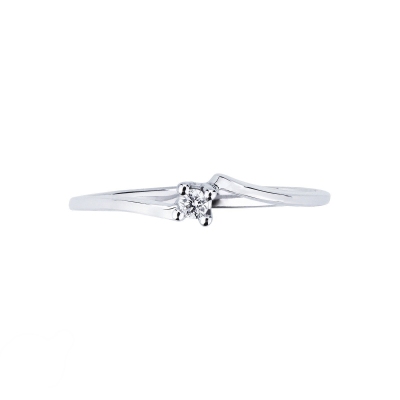 Bague solitaire en or blanc 18 carats avec diamant