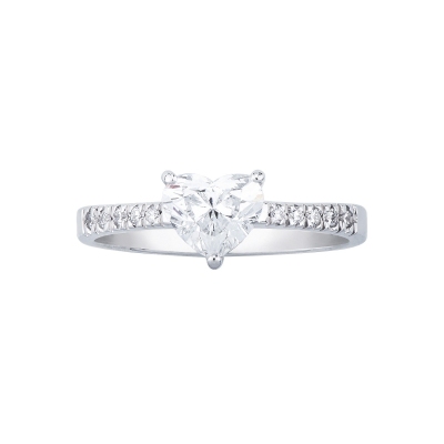 Bague solitaire en or blanc 18k avec un diamant cœur certifié GIA CT.1.00 