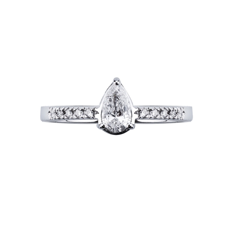 Bague avec diamant taille cœur 0,50 ct GIA en or blanc 18k Bague avec diamant taille cœur 0,50 ct GIA en or blanc 18k
