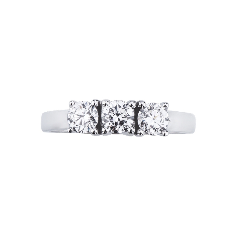 Bague trilogie avec diamants 0.75 ct en or blanc 18k Bague trilogie avec diamants 0.75 ct en or blanc 18k