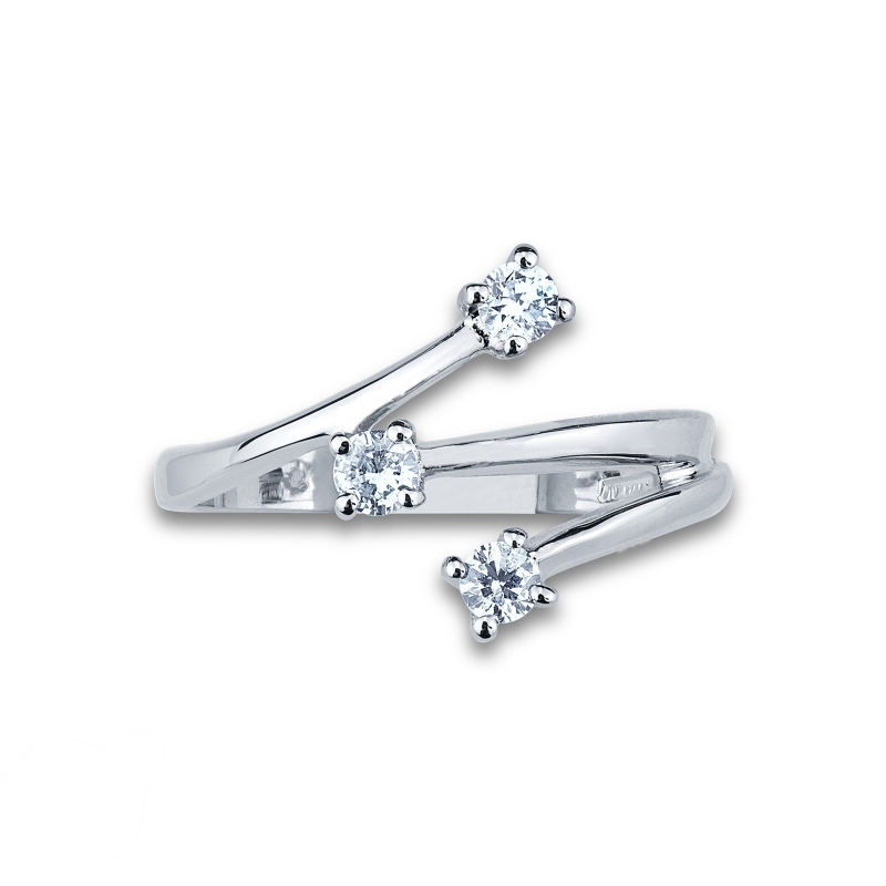 Bague de fiançailles à branches ouvertes serties de 3 diamants et or blanc 18k Bague de fiançailles à branches ouvertes serties de 3 diamants et or blanc 18k