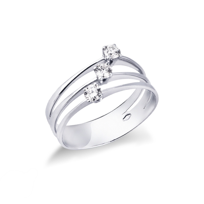 Bague trois anneaux en or blanc 18k avec trois diamants 0,30 ct