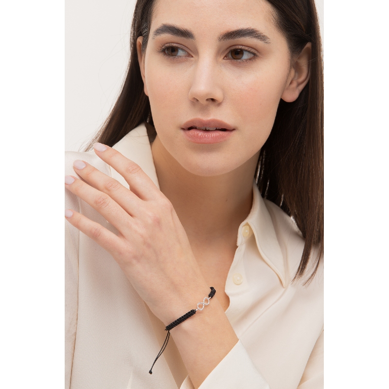 Bracelet infini en or blanc 18k diamants Bracelet infini en or blanc 18k diamants
