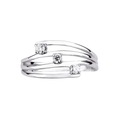 Bague trois anneaux en or 18k avec trois diamants 0,12 ct