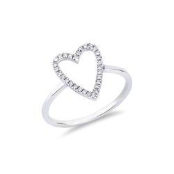 Bague en or blanc 18k avec un cœur