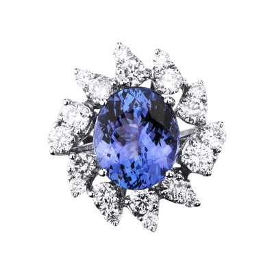 Bague en or blanc 18k avec une tanzanite ovale et des diamants