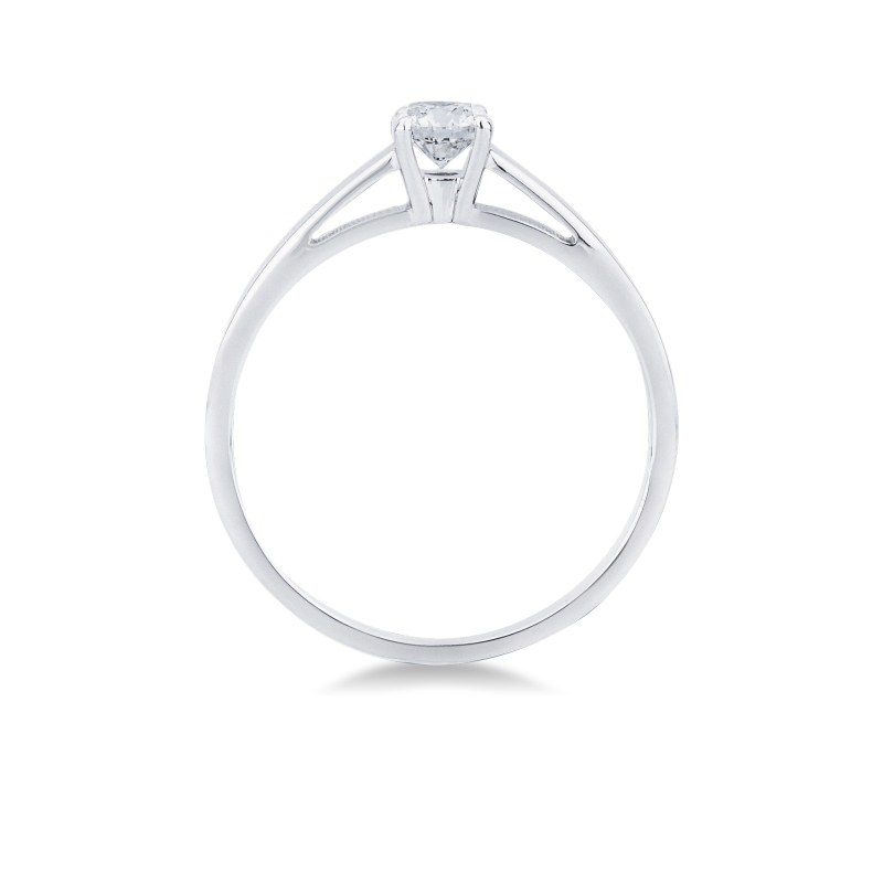 Bague solitaire quatre griffes en or blanc 18k avec diamant CT 0,30  Bague solitaire quatre griffes en or blanc 18k avec diamant CT 0,30