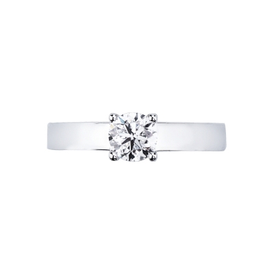 Bague solitaire en or blanc 18k, quatre griffes avec diamant CT 0,70