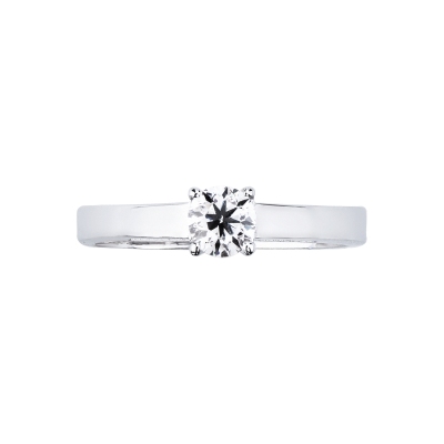 Bague solitaire en or blanc 18k avec diamant 0,50 ct