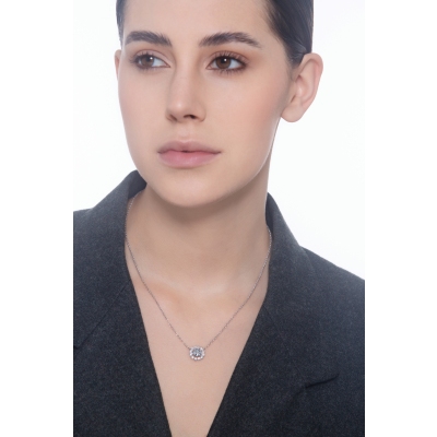 Collier superbe aigue-marine ovale et de diamants en or blanc 18k