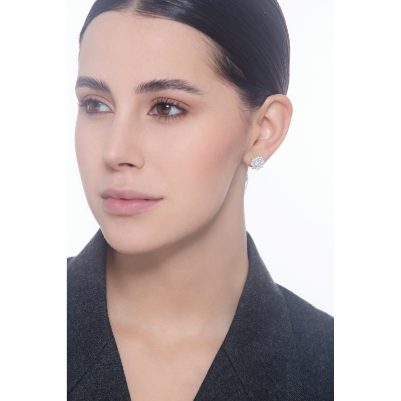 Boucles d'oreilles Fleur en Or Blanc 18k avec Diamants Brillants
