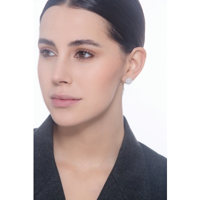 Boucles d'oreilles Fleur en Or Blanc 18k avec Diamants Brillants