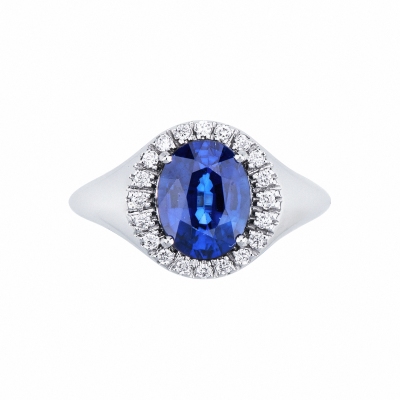 Bague chevaliere en or 18k avec saphir bleu ovale et diamants