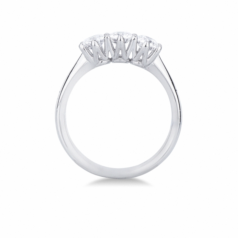 Bague trilogie en or blanc 18k avec trois diamants CT 0,90