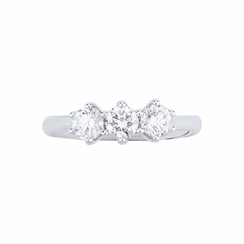 Bague trilogie en or blanc 18k avec trois diamants CT 0,90