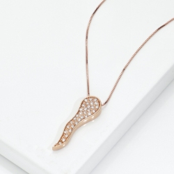 Collier en or rose 18 ct avec pendentif serti de diamants 2