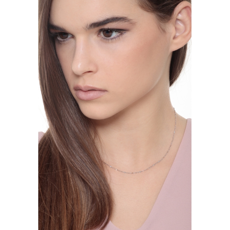 Chaîne en or blanc 18k 45 cm.