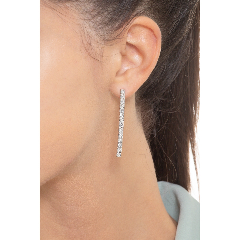 Boucles d'oreilles pendantes or blanc 750 avec rivière de diamants  Boucles d'oreilles pendantes or blanc 750 avec rivière de diamants