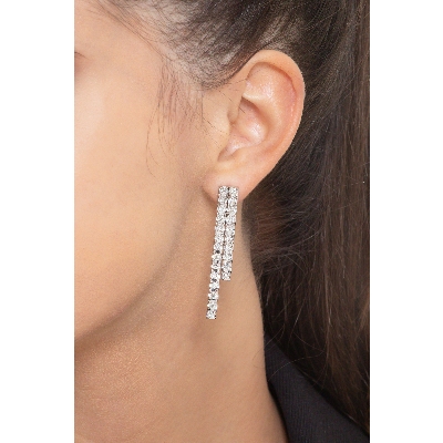 Boucles d'oreilles de diamants en or blanc 18k