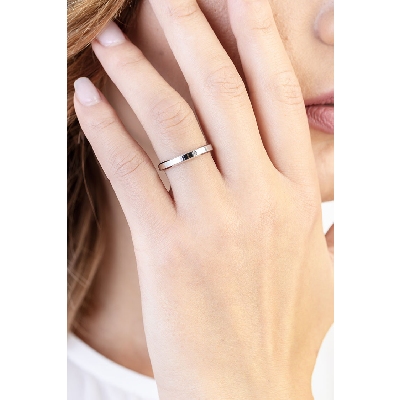 Alliance en or blanc 18k avec diamant 0.01 ct