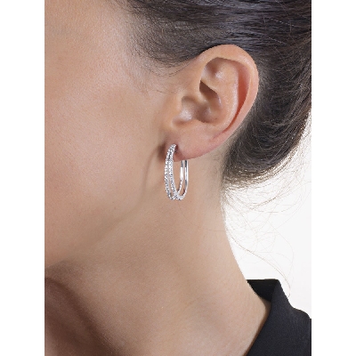 Boucles d'oreilles ovales à 2 rangées en or blanc 18k avec diamants