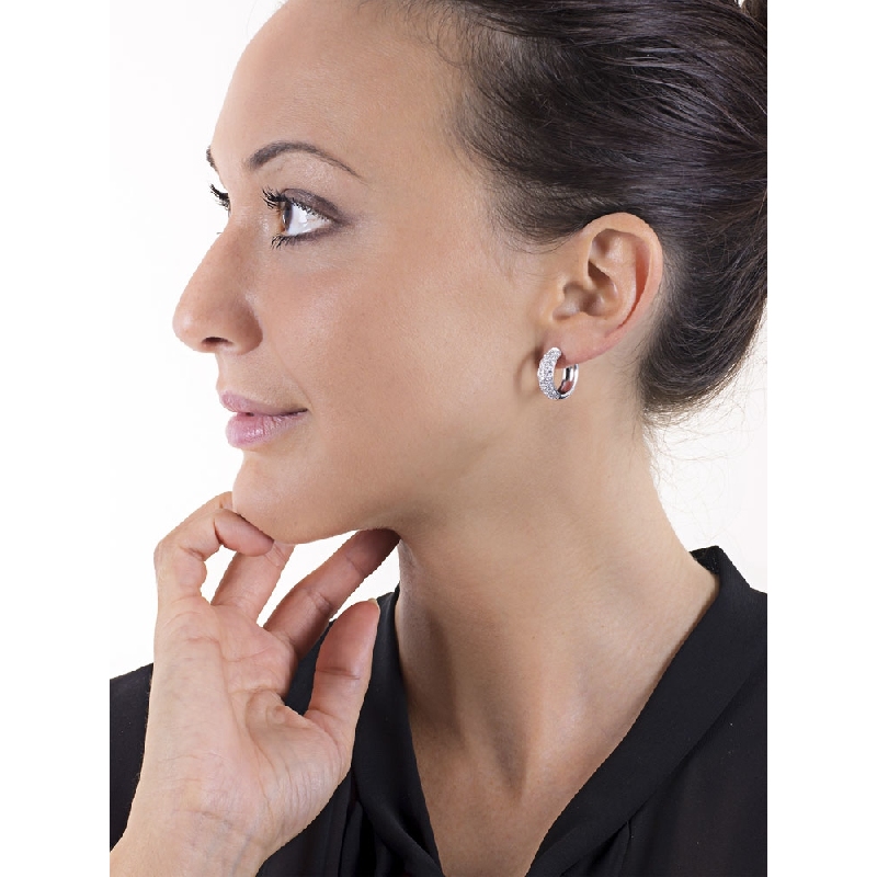 Créoles pavés de diamants  en or blanc 18k  Créoles pavés de diamants  en or blanc 18k