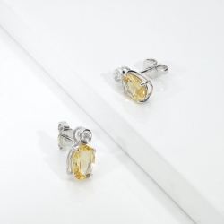 Boucles d’oreilles en or blanc avec citrine ovale et diamant 2