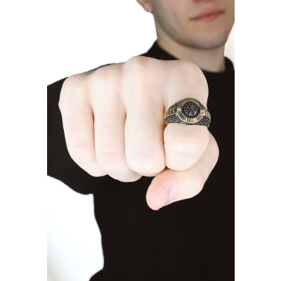 Bague Homme en Or Jaune 18k avec Zircones Noires