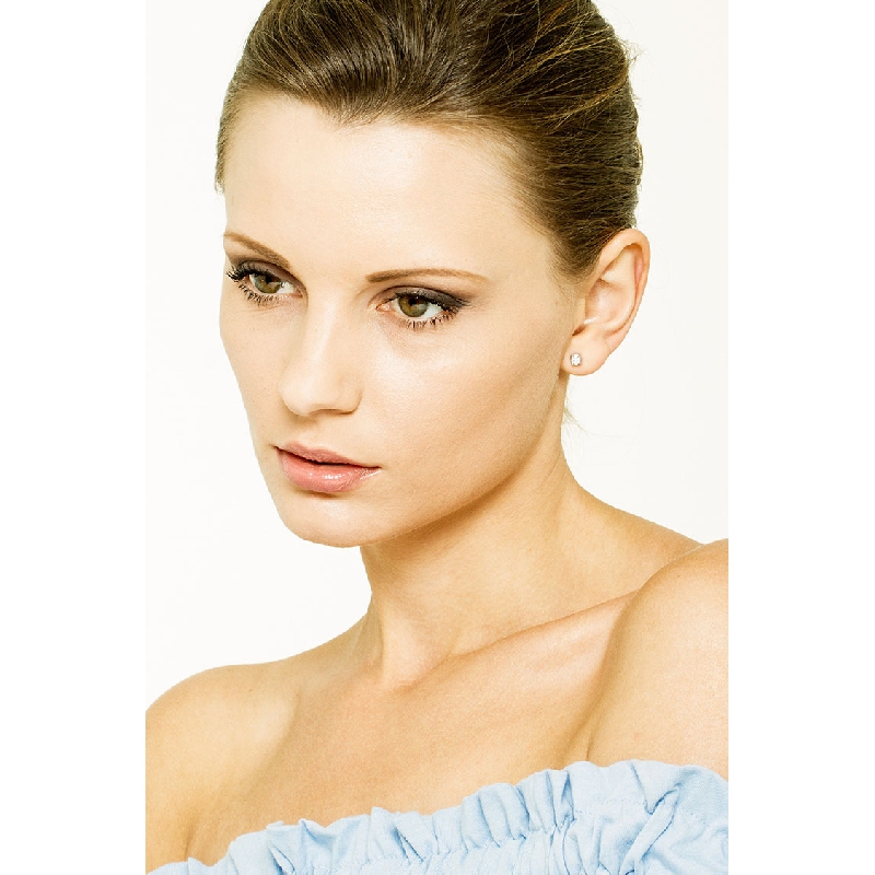 Boucles d'oreilles solitaire rondes en diamant 0.40 ct en or blanc 18k Boucles d'oreilles solitaire rondes en diamant 0.40 ct en or blanc 18k