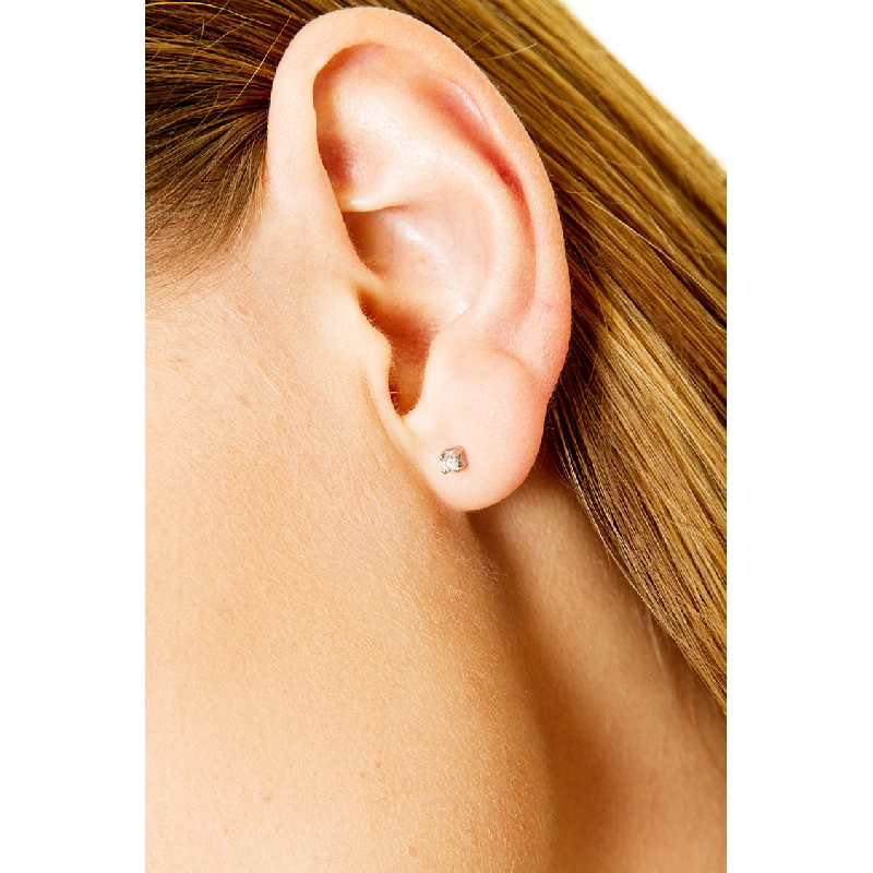 Boucles d'oreilles puce en or blanc 750 avec diamants 0.08 ct  Boucles d'oreilles puce en or blanc 750 avec diamants 0.08 ct