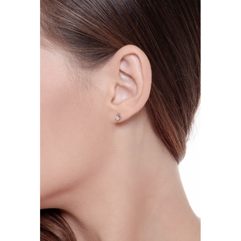 Boucles d'oreilles femme puce en or blanc 18k avec diamants 0.20 ct 
