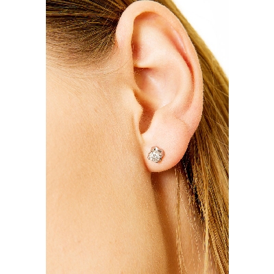 Boucles d'oreilles en or blanc 18k à 4 griffes avec diamants ct. 0.50