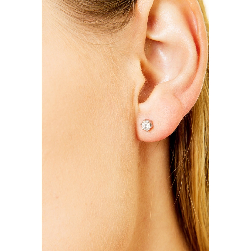 Boucles d'oreilles en or blanc 18k à 6 griffes et diamants 0.30 ct Boucles d'oreilles en or blanc 18k à 6 griffes et diamants 0.30 ct