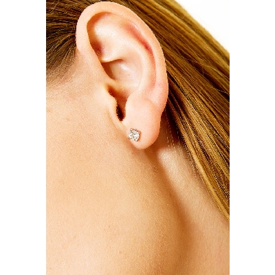 Boucles d'oreilles 4 griffes en or blanc 18k avec diamants 0.80 ct